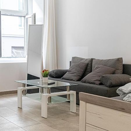 וינה Homelike 2Br Apt Near U1 Reumannplatz - 9 Min To Center מראה חיצוני תמונה