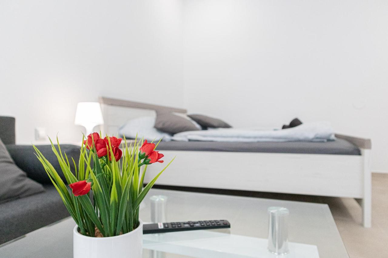 וינה Homelike 2Br Apt Near U1 Reumannplatz - 9 Min To Center מראה חיצוני תמונה